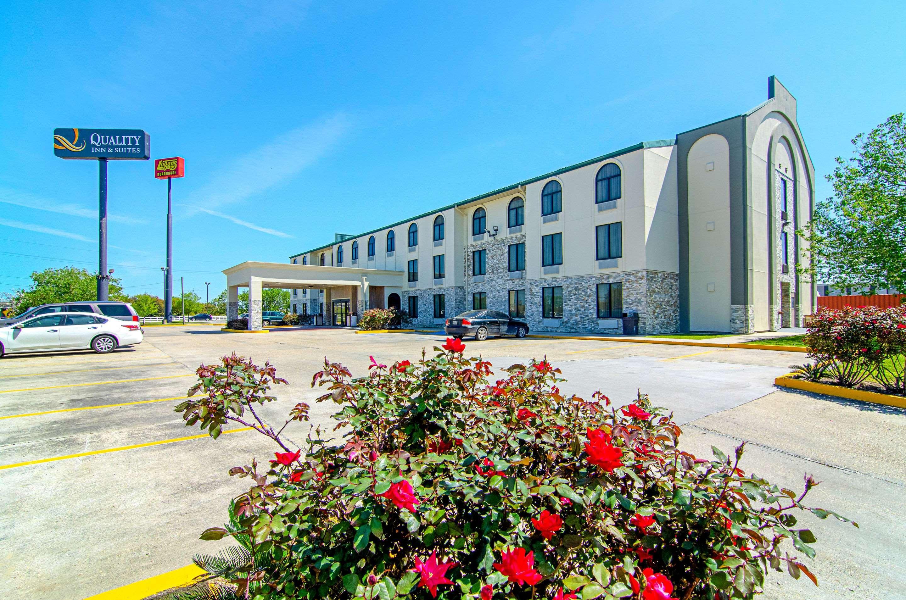 Quality Inn & Suites Near Tanger Outlet Mall Gonzales Kültér fotó