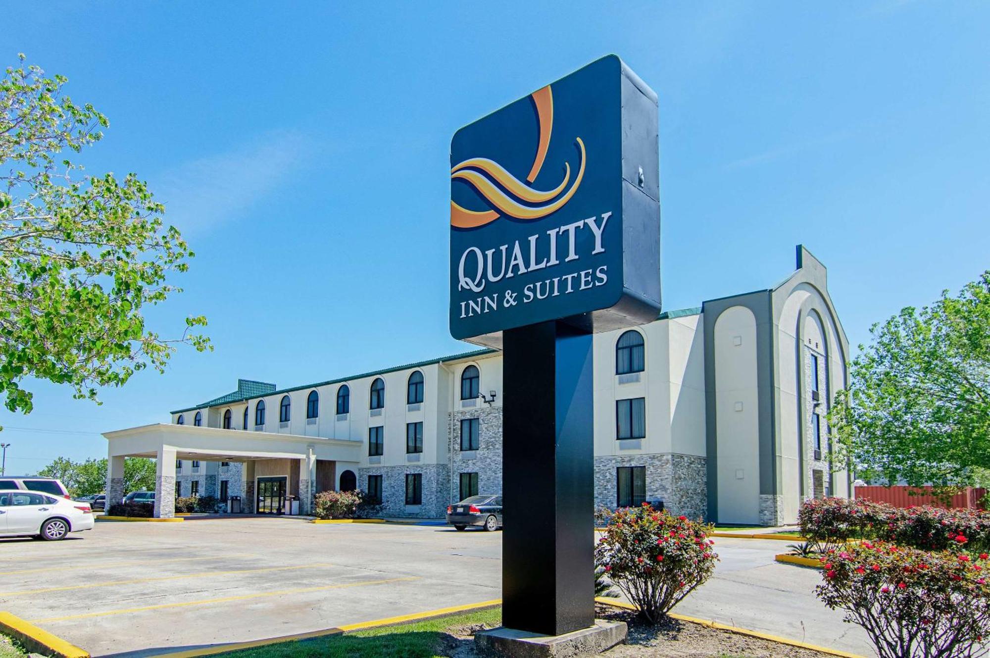 Quality Inn & Suites Near Tanger Outlet Mall Gonzales Kültér fotó